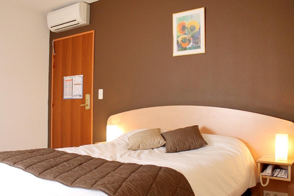 Logis Hotel - Auberge Du Pastel - Hotel 3 Etoiles Et Restaurant Nailloux Buitenkant foto