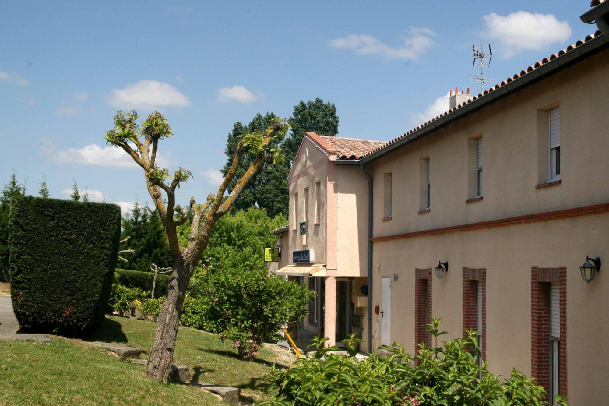 Logis Hotel - Auberge Du Pastel - Hotel 3 Etoiles Et Restaurant Nailloux Buitenkant foto