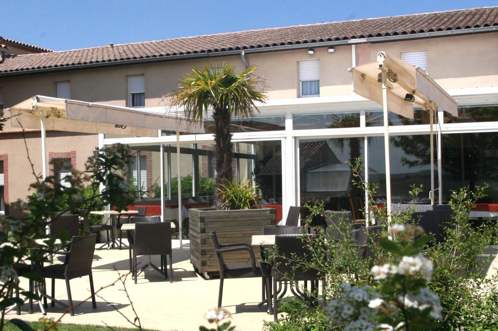Logis Hotel - Auberge Du Pastel - Hotel 3 Etoiles Et Restaurant Nailloux Buitenkant foto