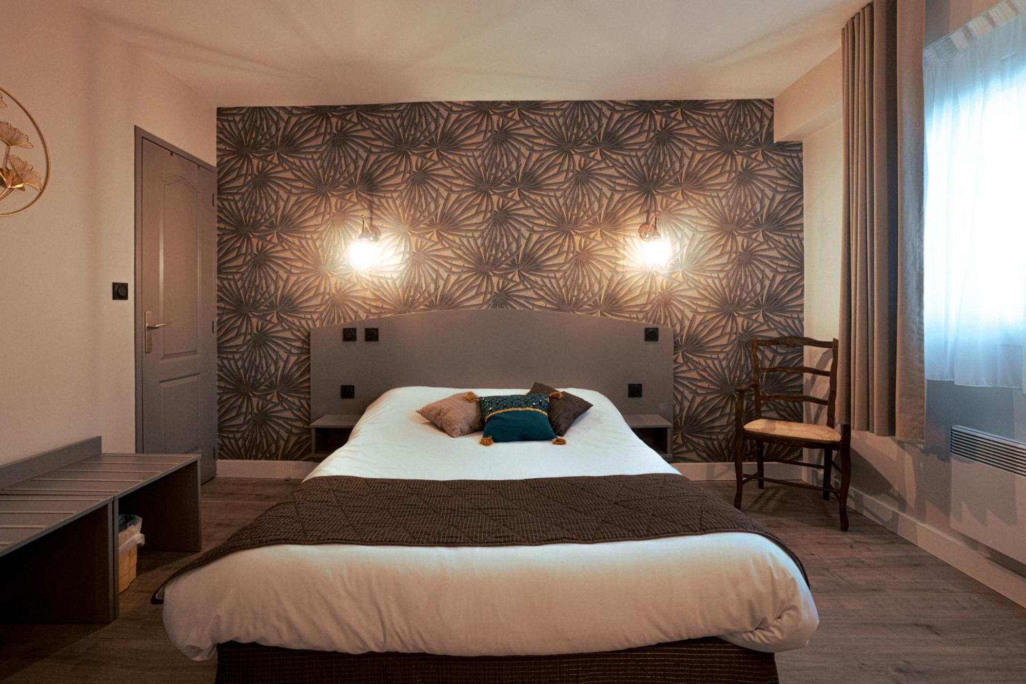 Logis Hotel - Auberge Du Pastel - Hotel 3 Etoiles Et Restaurant Nailloux Buitenkant foto