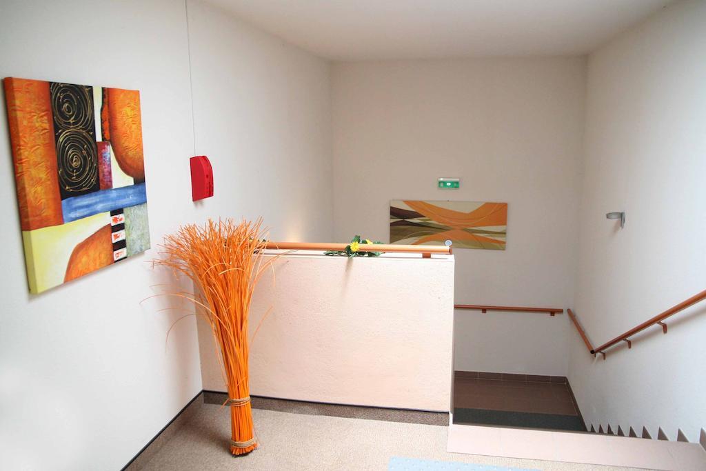 Logis Hotel - Auberge Du Pastel - Hotel 3 Etoiles Et Restaurant Nailloux Buitenkant foto